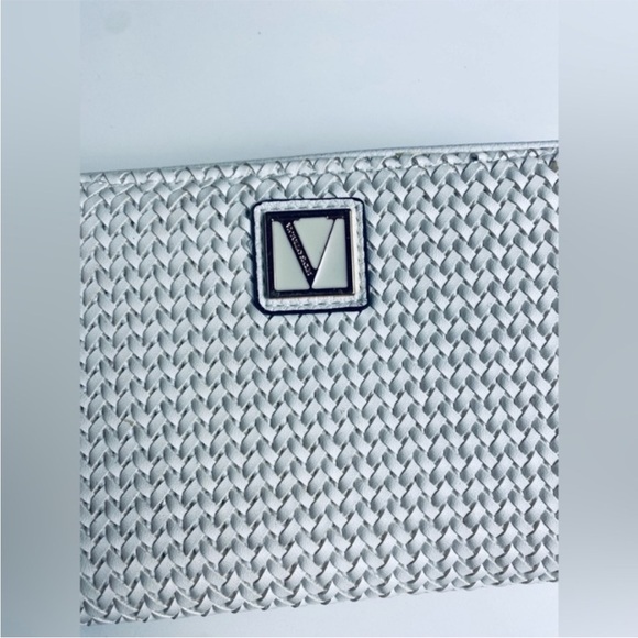 VS white coconut woven large full zip three compartment wallet size large - Picture 3 of 12